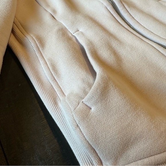 Lululemon Scuba Hoody - Picture 3 of 11